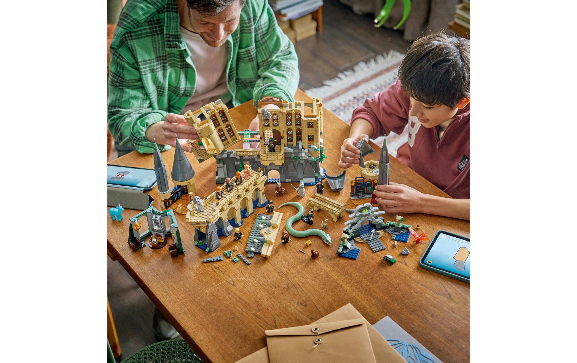LEGO Schloss Hogwarts Ostflügel Bauset – Wizarding World – 2164-teilig – 55,5 × 11,8 × 37,8 cm – ab 10 J.