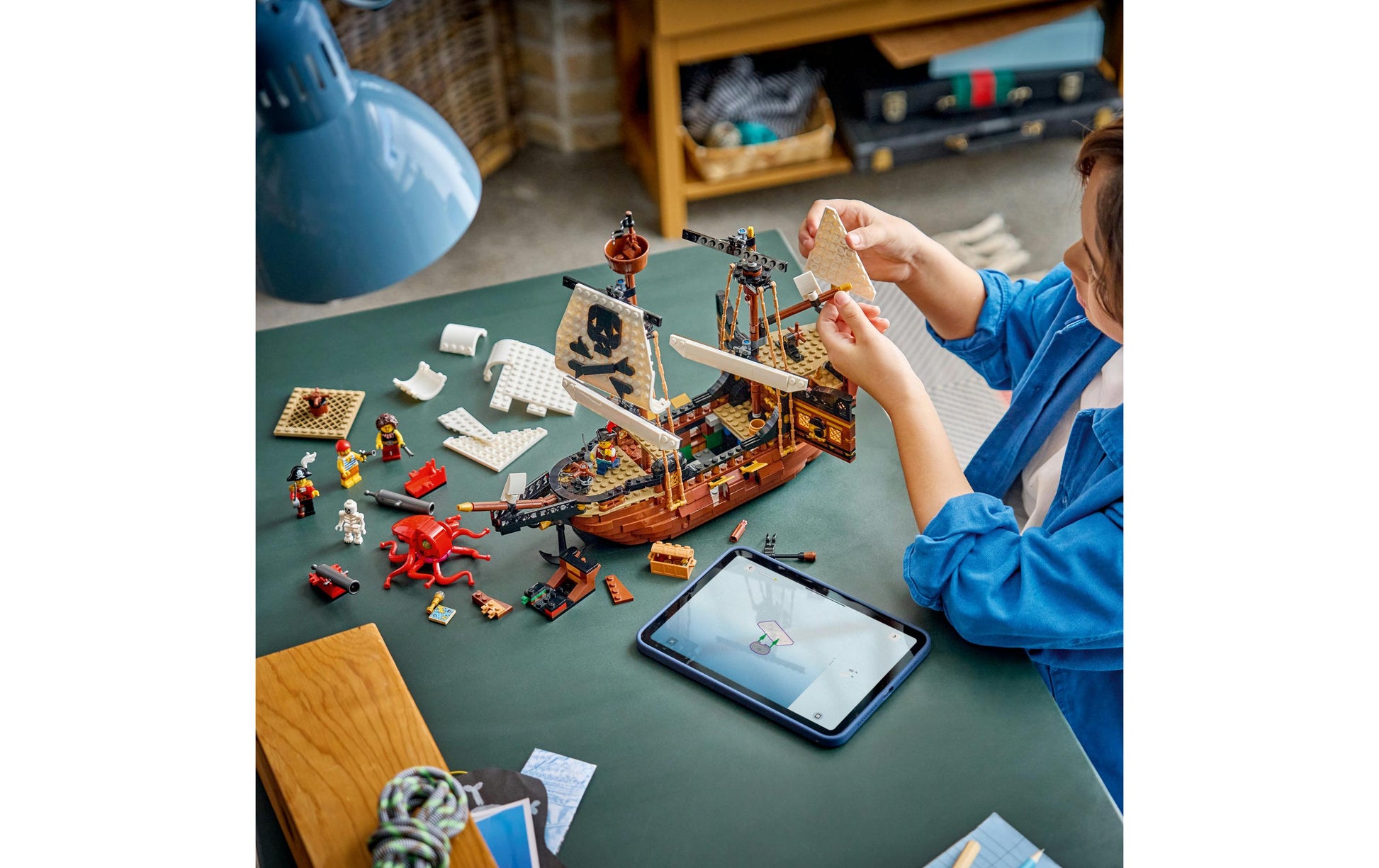 LEGO Set Creator 3in1 Legendäres Piratenschiff – 1074-teilig – ab 9 J. – 35,4 × 9,4 × 37,8 cm