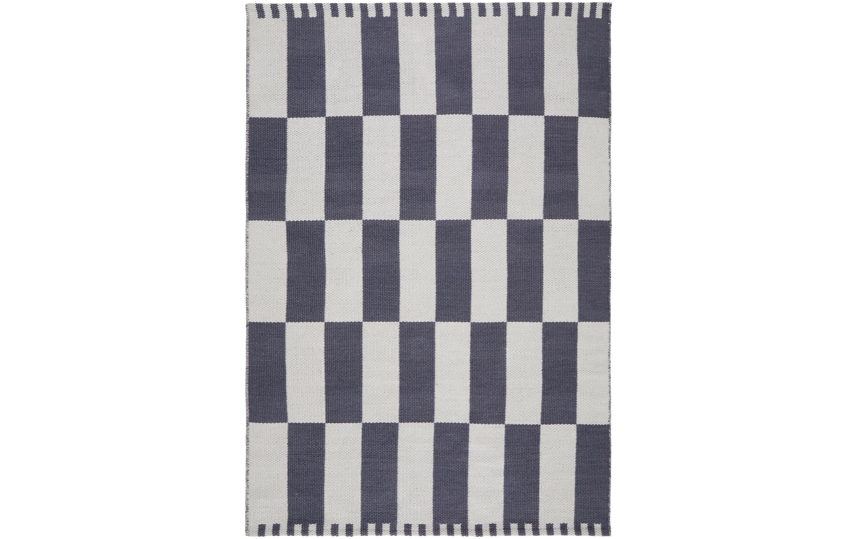 Urbanara Teppich Iniola – 90 × 130 cm, Blaugrau/Weiss, 100% recyceltes Polyester