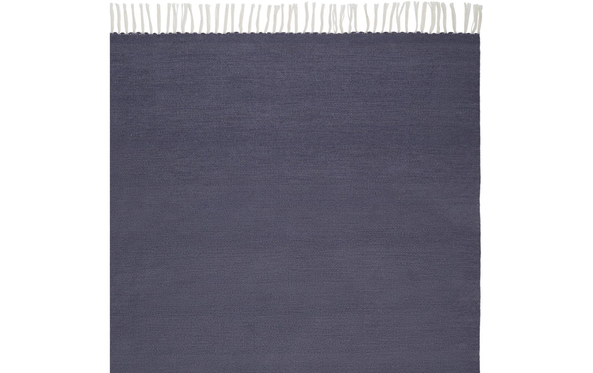 Urbanara Udaka Teppich – 170 × 240 cm – Recyceltes PET, Blaugrau