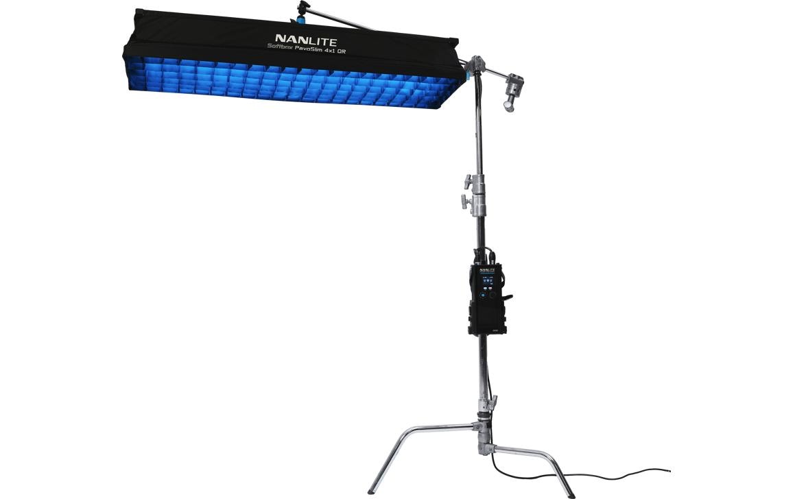 Nanlite PavoSlim 240CL Streaming-Licht – 260 W, RGBWW, 2700–7500 K – CRI 96/TLCI 97 – Schwarz