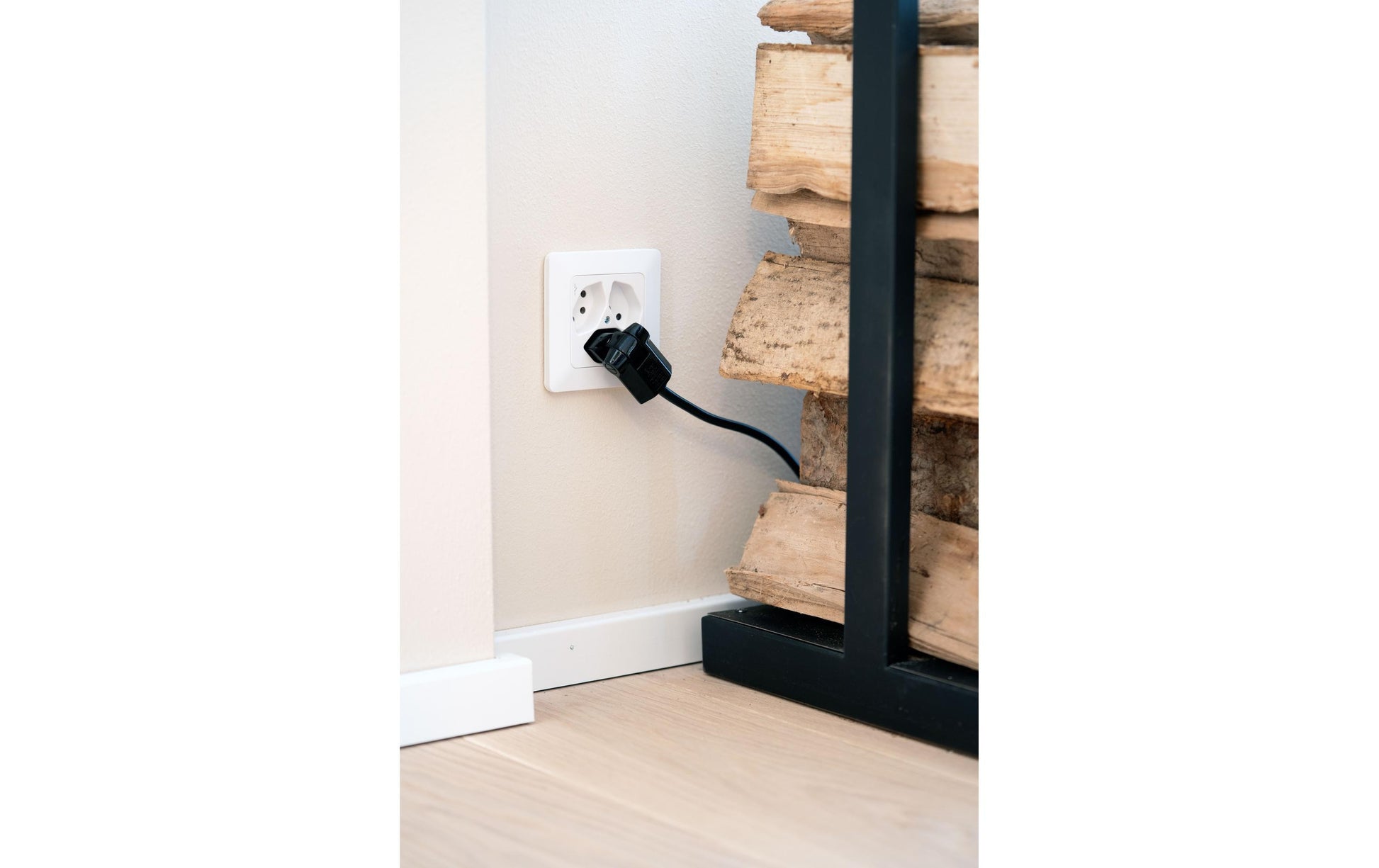 Max Hauri AG Max Hauri SAFETY-LINE Steckdosenleiste – 5× T13, 2× USB-C 20 W, 5 m, mit Schalter, schwarz
