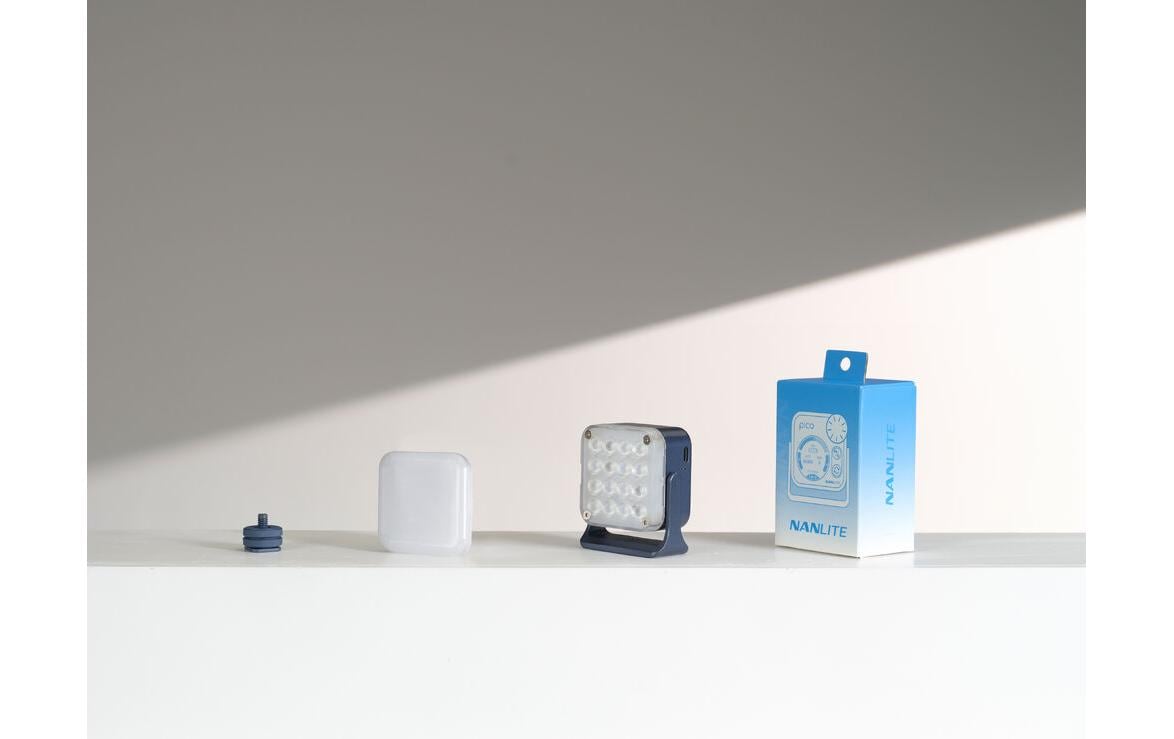 Nanlite Pico Light – Bicolor, dimmbar, 4222 Lux, 6500 K, Akku (Li‑Ion), für Nanlink 2.0 App – Blau