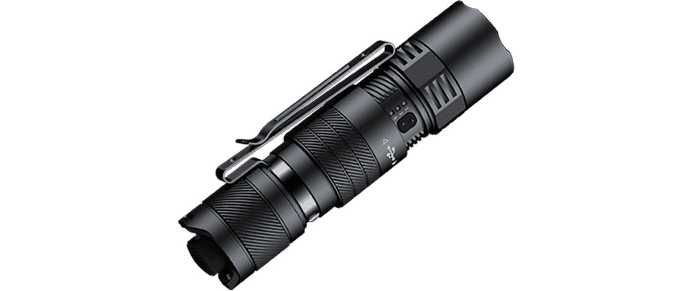 Fenix Taschenlampe PD26R ACE – 1300 lm, 354 m, IP68, Akku 1600 mAh – Schwarz