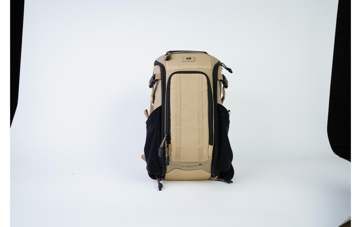 PolarPro RoadRunner 8L Kamerarucksack – 3 Objektive, Tablet-Fach – für Digitalkamera – Sand