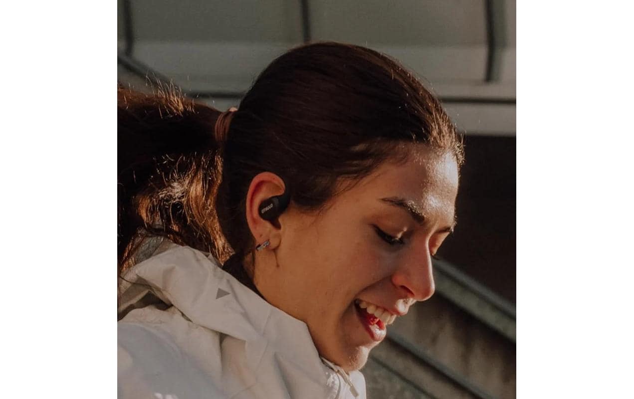 Suunto Spark On-Ear Kopfhörer – BT, USB-C, mit Ladecase, Schwarz