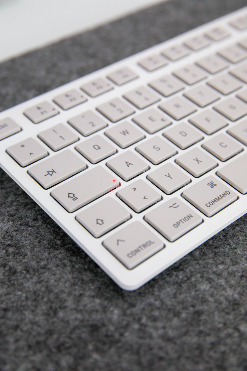 CHERRY KW 7100 MINI BT für Mac – Tastatur, kabellos (Bluetooth), DE-Layout (DE) – für macOS, iPadOS & iOS