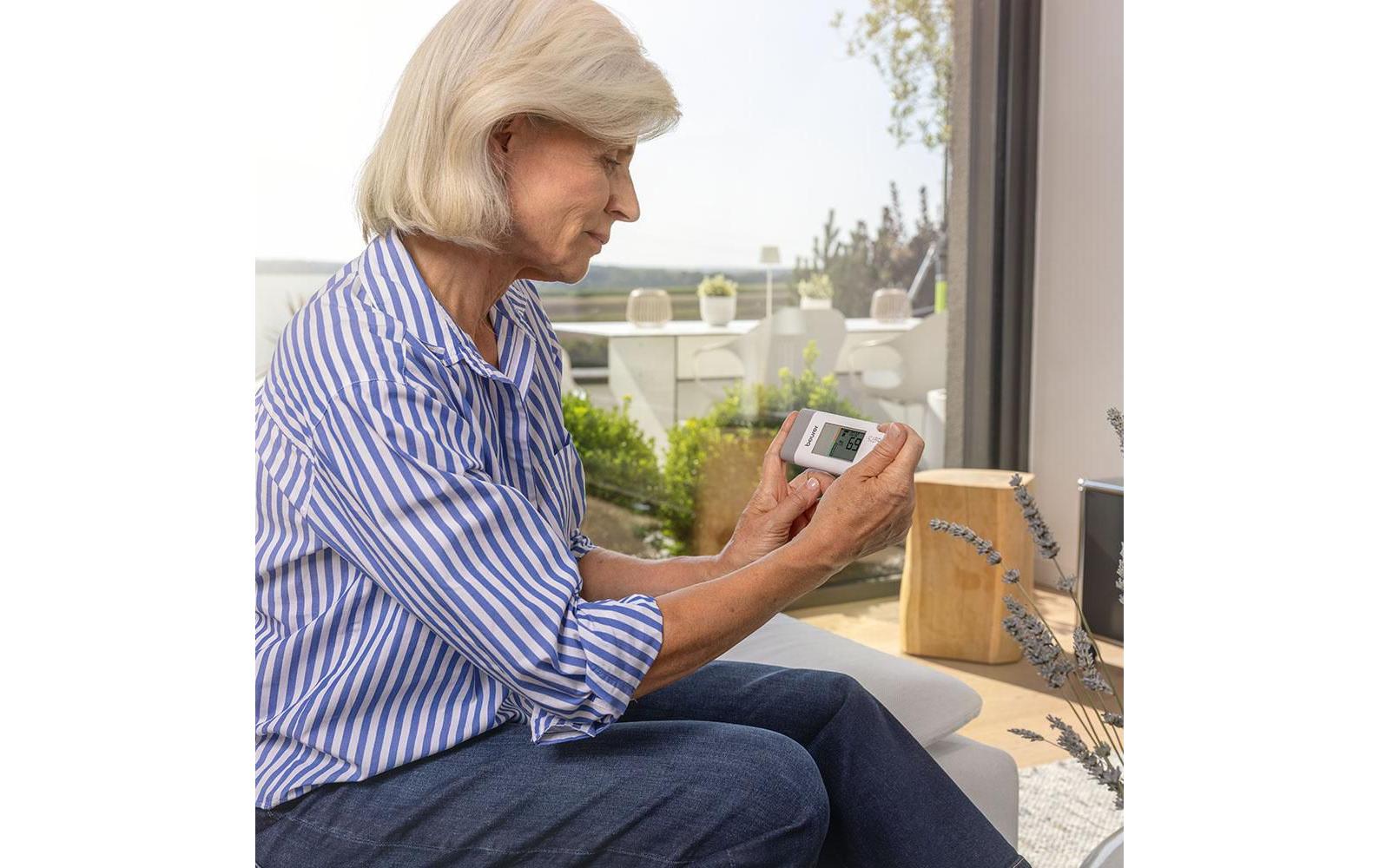 Beurer Mobiles EKG-Gerät ME95 – Handgelenk, App-kompatibel, batteriebetrieben
