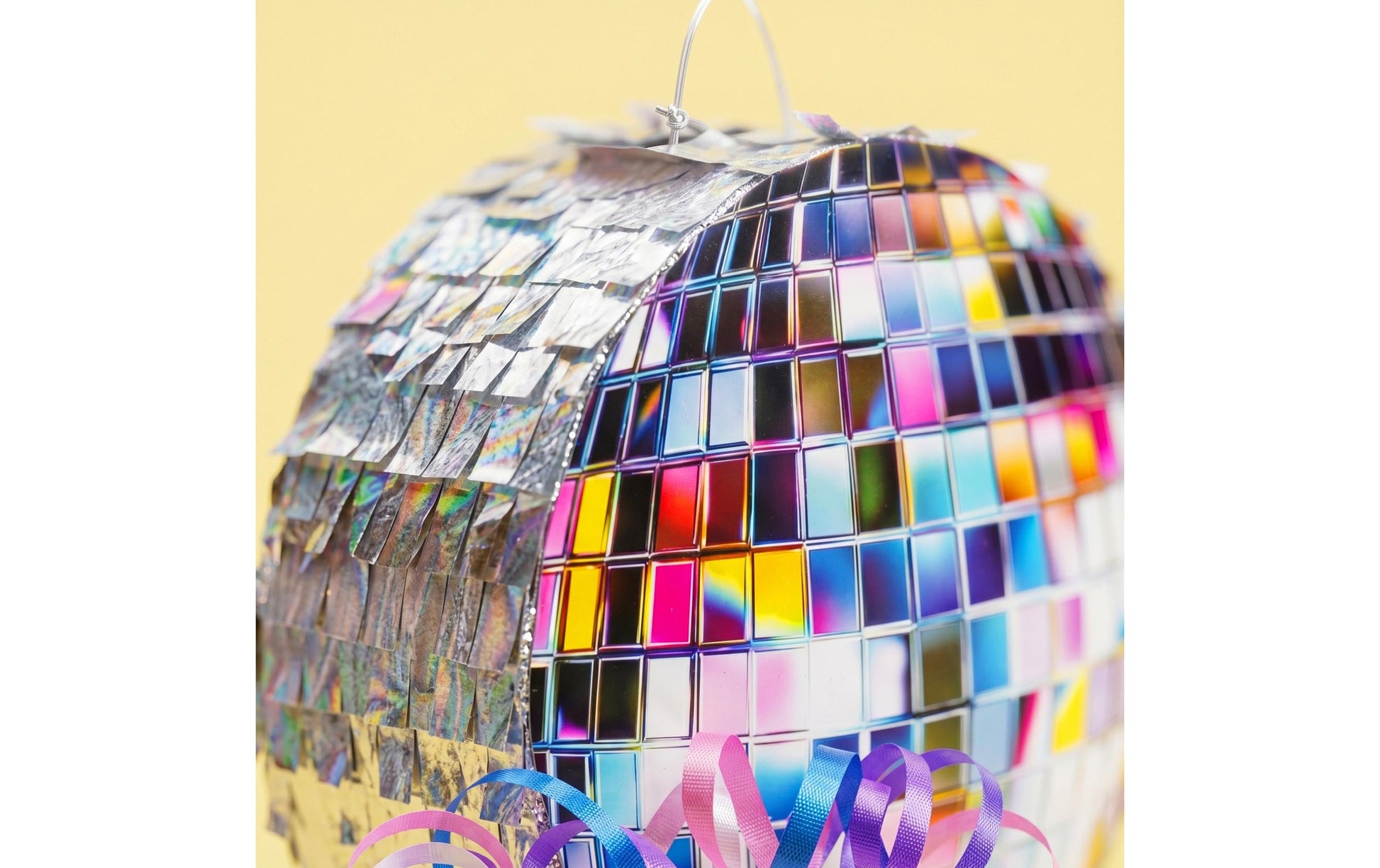 Relaxdays Pinata Disco – mehrfarbig – Ø 30 cm × 8 cm – Kunststoff/Pappe