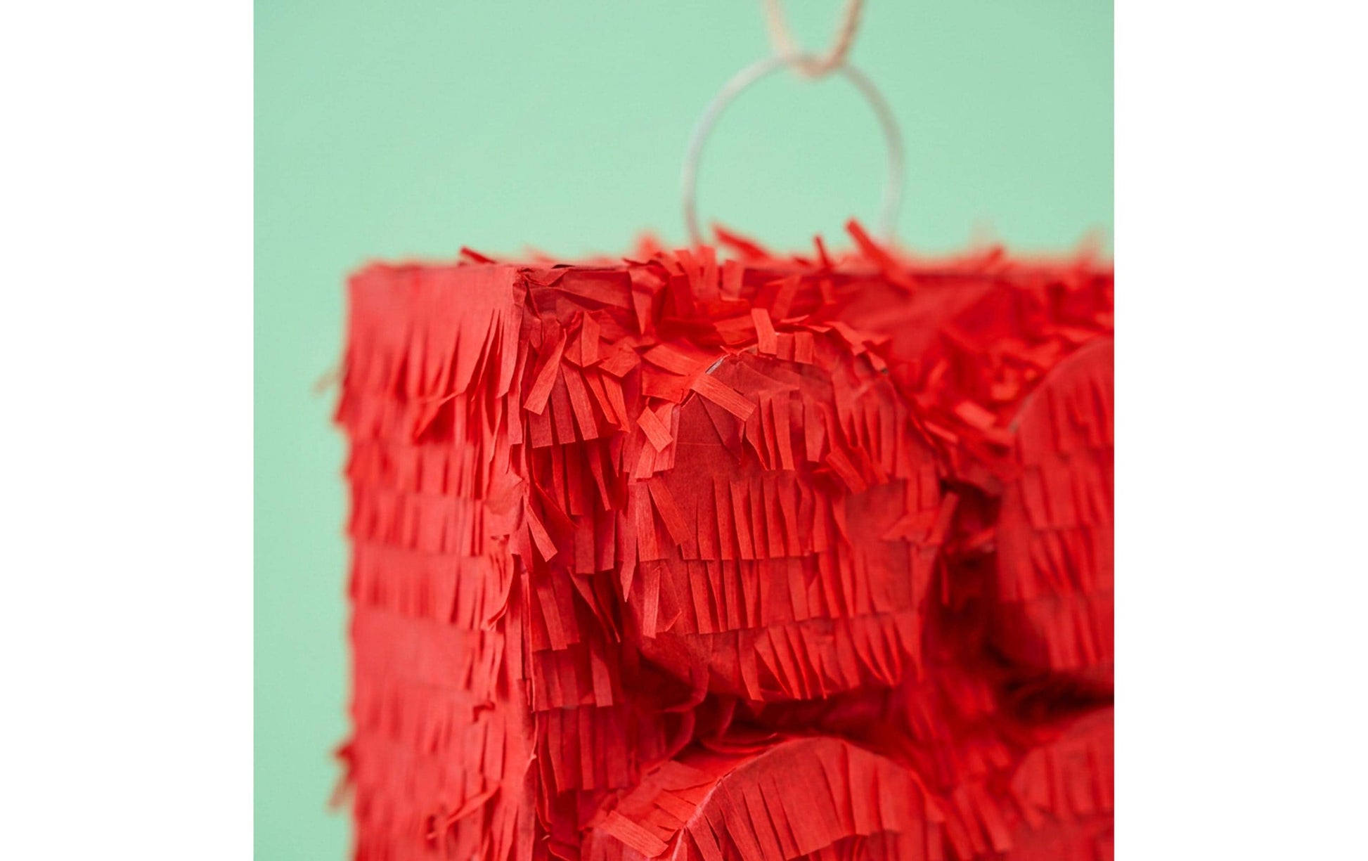 Relaxdays Pinata Baustein – Gelb/Rot – 27 × 43 × 10 cm – Papier/Pappe/Kunststoff