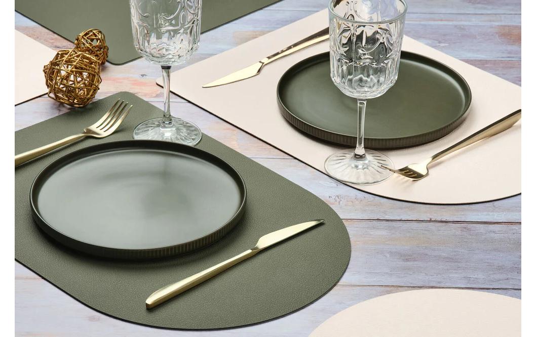Björn Tischset – 30×44,5 cm, 6er-Set, Recyceltes Leder/PVC, Creme/Grün