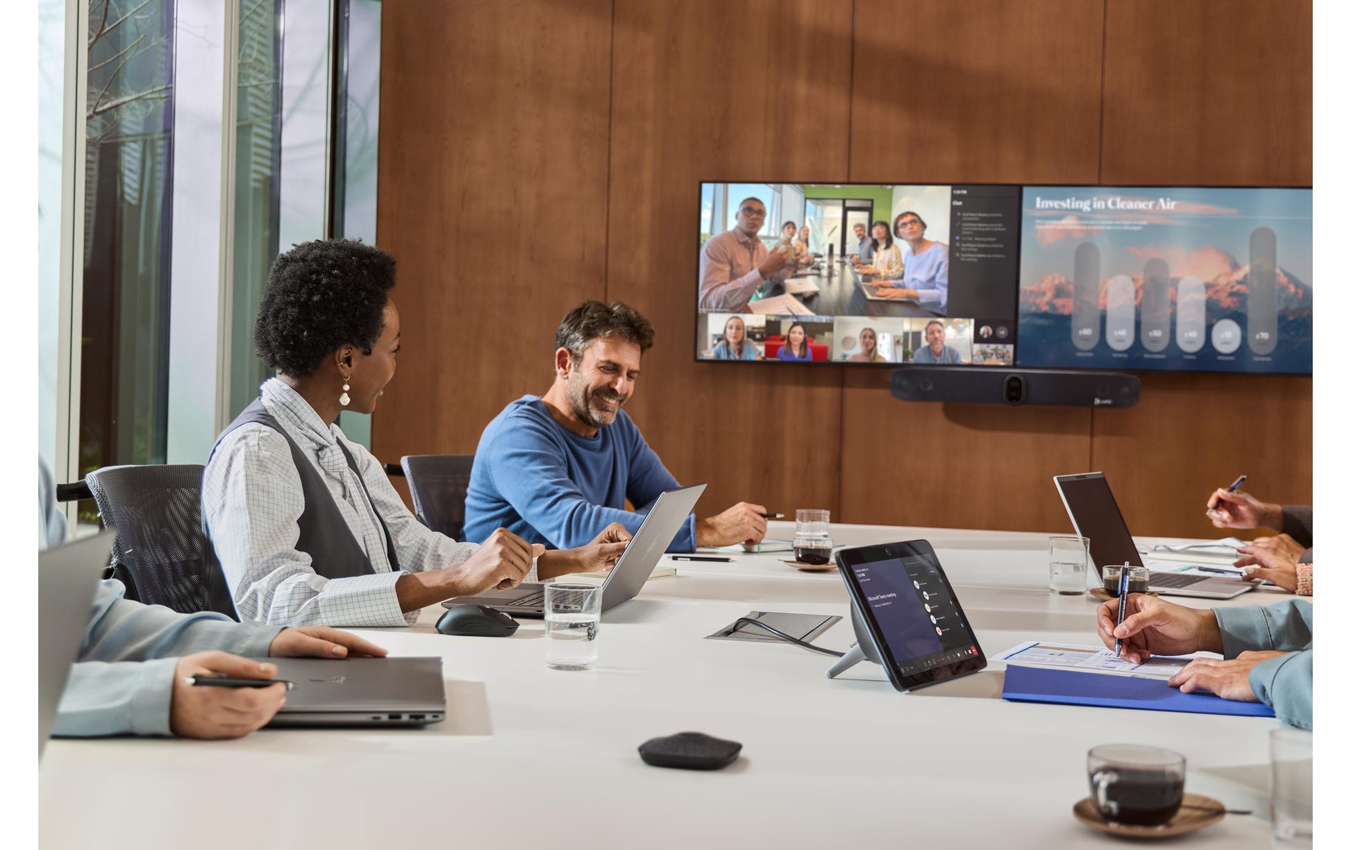 HP Poly Studio 5 Room – Micro – Intel Core Ultra 5 335, 16 GB RAM, 256 GB, Windows 11 IoT Enterprise