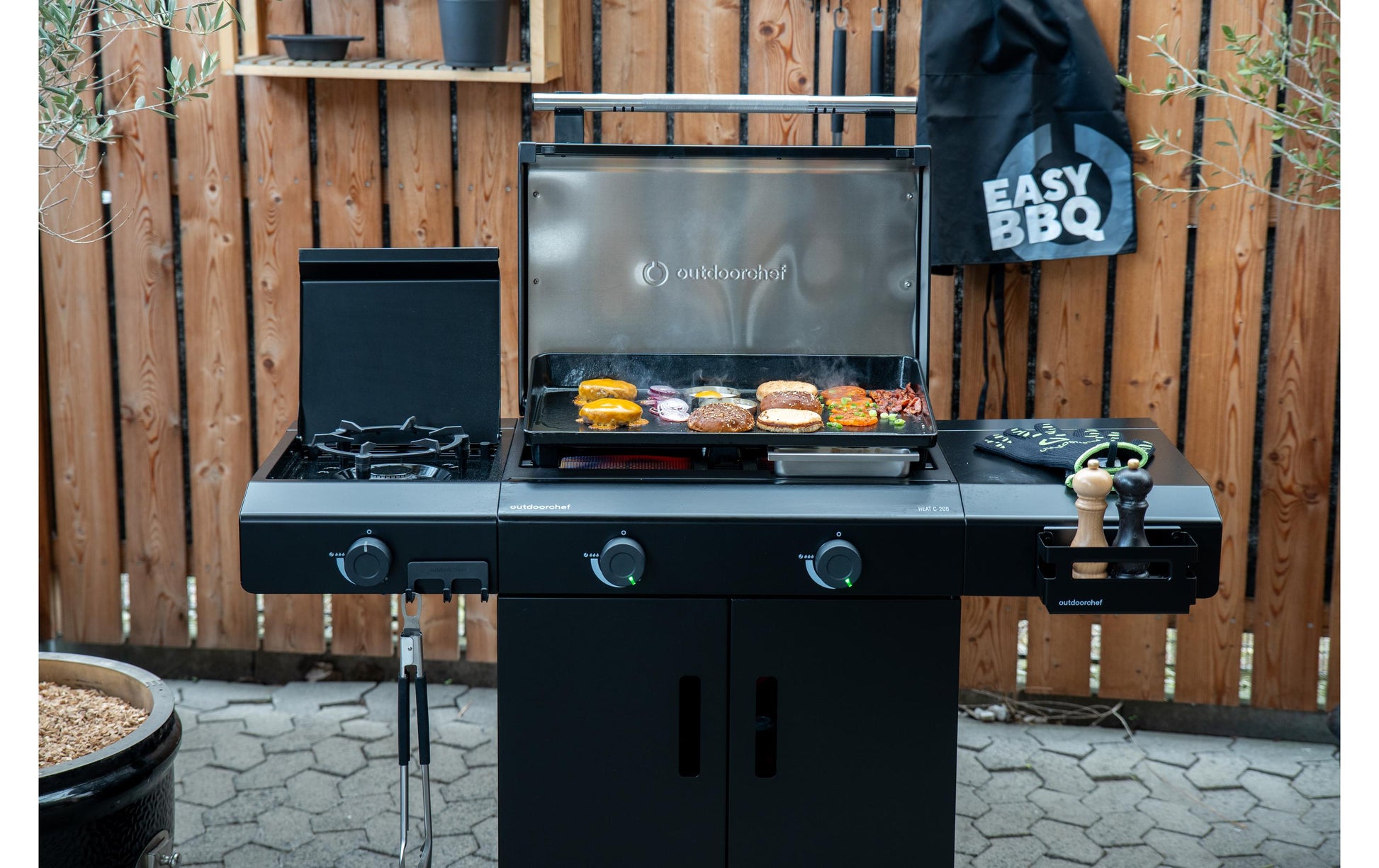 OUTDOORCHEF Gasgrill Heat C-265 – 2 Brenner, 10 100 W – Schwarz