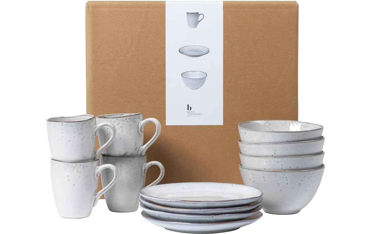 Broste Copenhagen Frühstücksset Nordic Sand – 12-teiliges Set, Ø 26 cm, Steingut, Beige/Grau, spülmaschinenfest