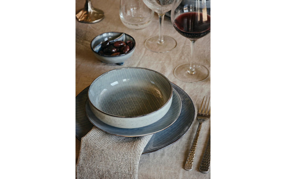 Broste Copenhagen Speiseteller – Ø 26 cm, Steingut, Blaugrau, spülmaschinenfest, mikrowellengeeignet