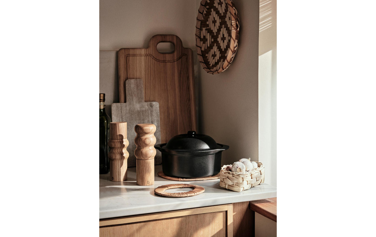 Broste Copenhagen Edgar – Salz-/Pfeffermühle 20 cm, Eiche/Keramik, Beige