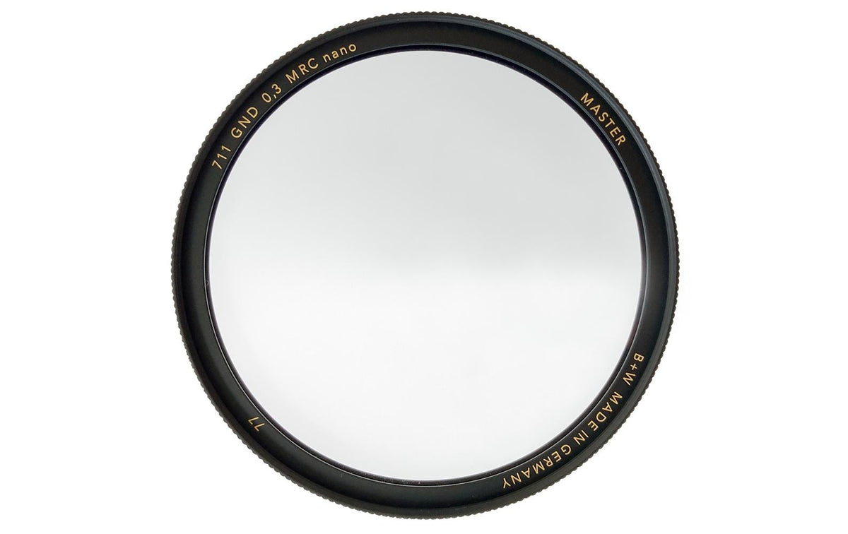 B+W Grauverlaufsfilter 67 mm ND 0,3 – Messingfassung