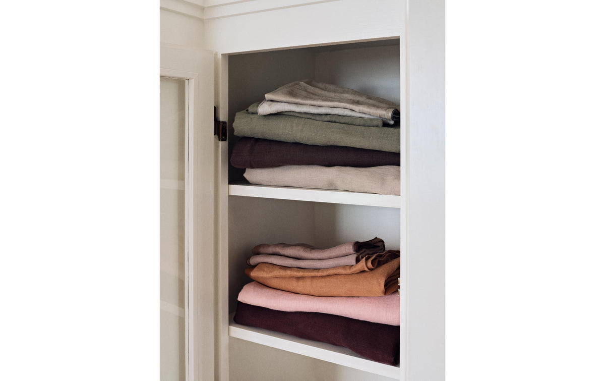 Broste Copenhagen Stoffserviette Gracie taupe – 45 × 45 cm, Leinen – 6er-Set