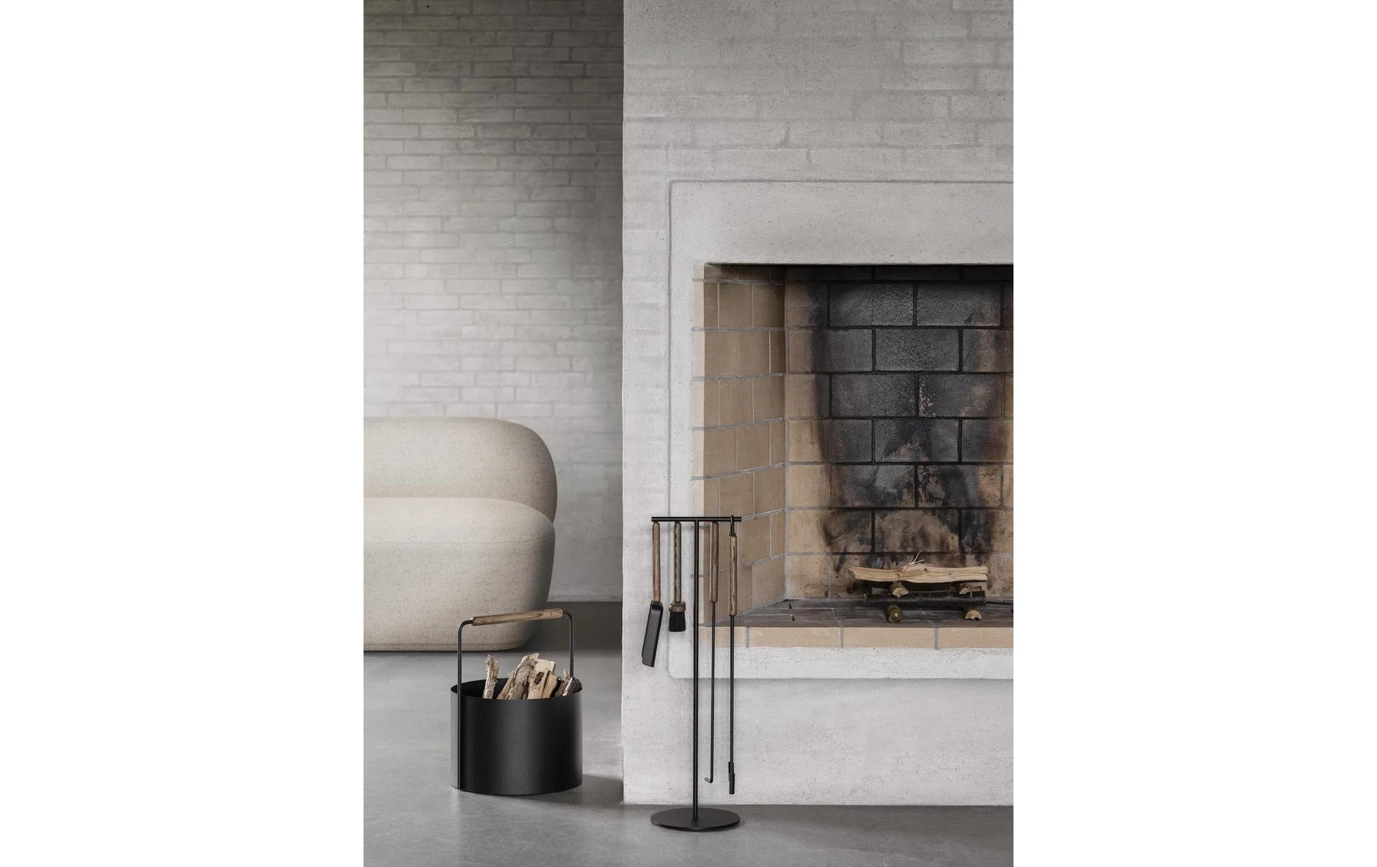 Blomus Aufbewahrungskorb – Stahl/Eiche – Schwarz/Braun – mit Griffen, FSC 100% – 350 × 452 × 350 mm