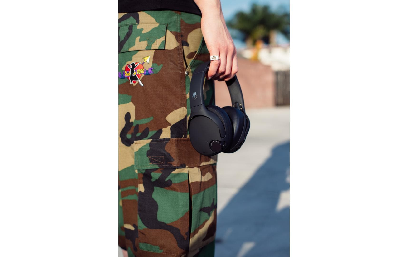 Skullcandy Crusher 720 Over-Ear Kopfhörer – Kabel (3,5 mm Klinke, USB-C) + BT, BT 5.3, Schwarz