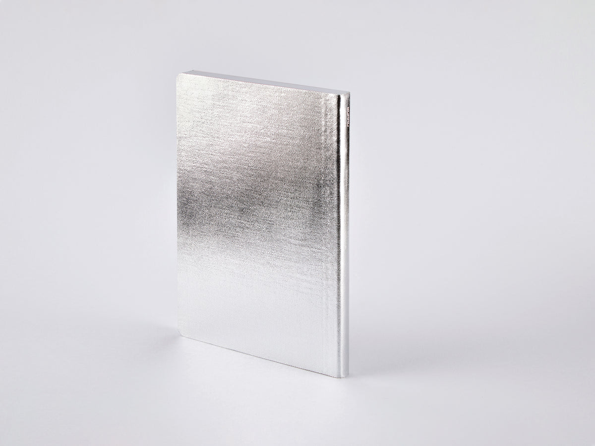 Nuuna Notizbuch – 165 × 220 mm – punktiert – 176 Seiten – 120 g/m² – gebunden, nummerierte Seiten