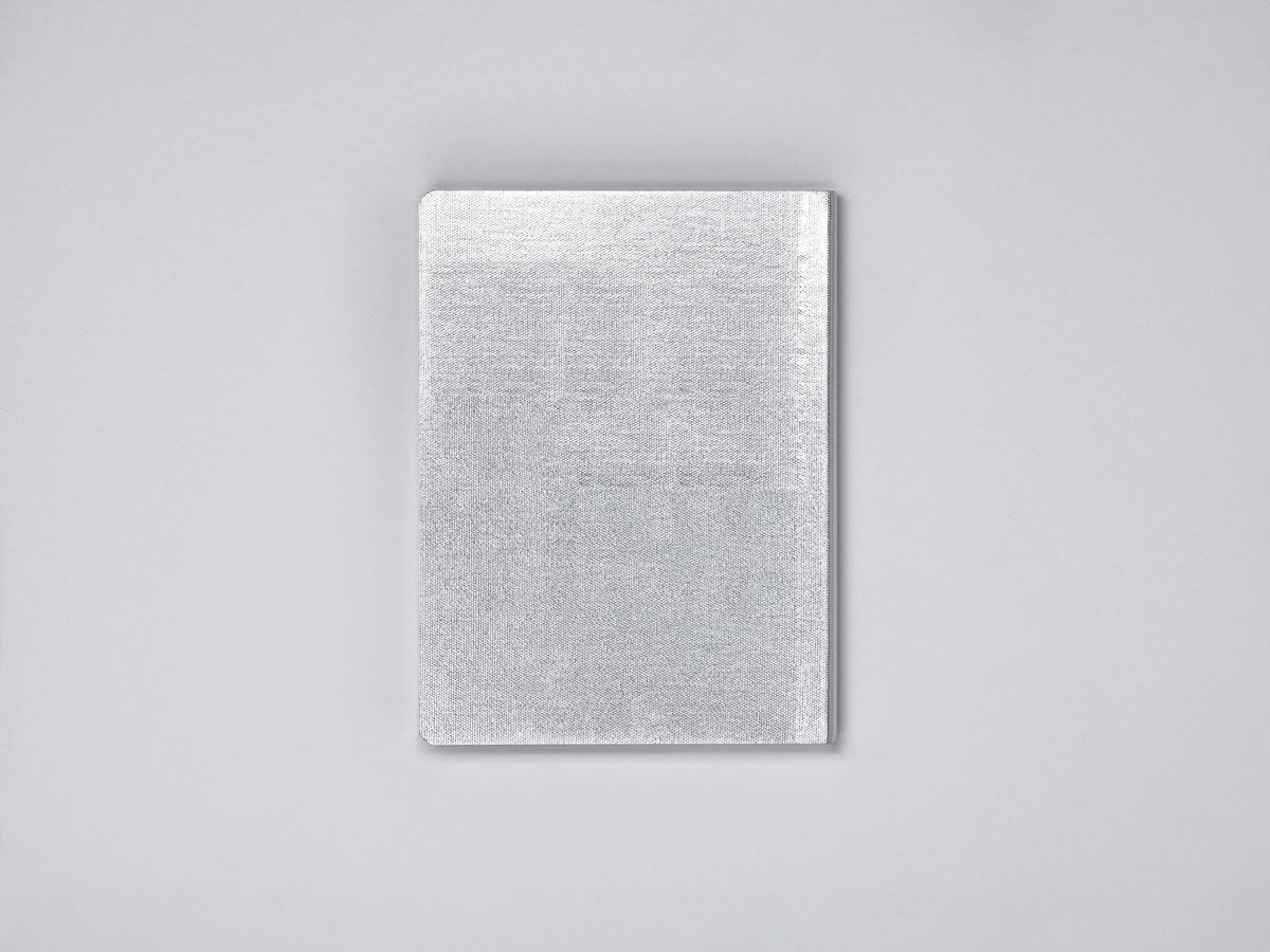 Nuuna Notizbuch – 165 × 220 mm – punktiert – 176 Seiten – 120 g/m² – gebunden, nummerierte Seiten