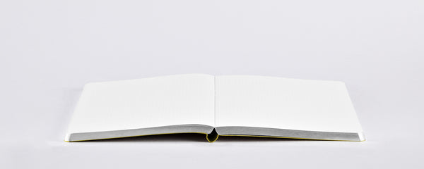 nuuna Notizbuch – A5 – punktiert – 176 Seiten – 120 g/m² – Softcover, Gummiband – gelb