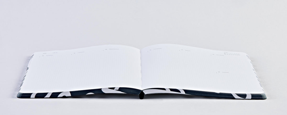 Nuuna Wochenagenda L – Wochenplaner 2025, 1 Woche/2 Seiten, 16,5 × 22 cm, Gebunden, Wild Lines