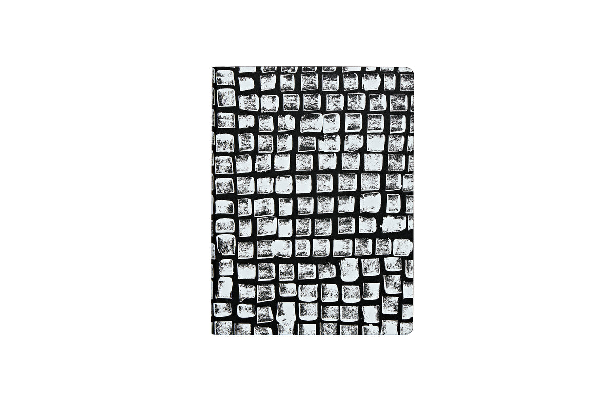 Nuuna Notizbuch – 165 × 220 mm – 120 g/m² – Fadenheftung, Einband aus recyceltem Leder, nummerierte Seiten