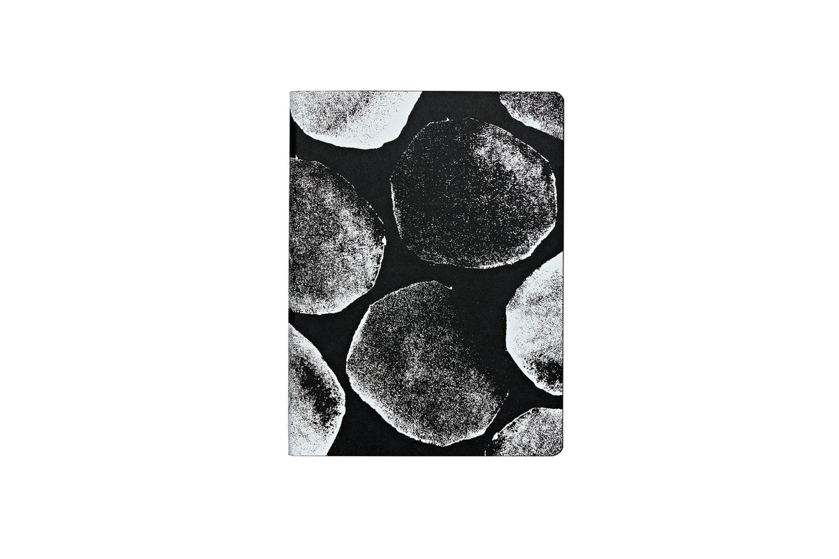 Nuuna Notizbuch – 165 × 220 mm – 176 Seiten – 120 g/m² – gebunden, nummerierte Seiten, recyceltes Leder
