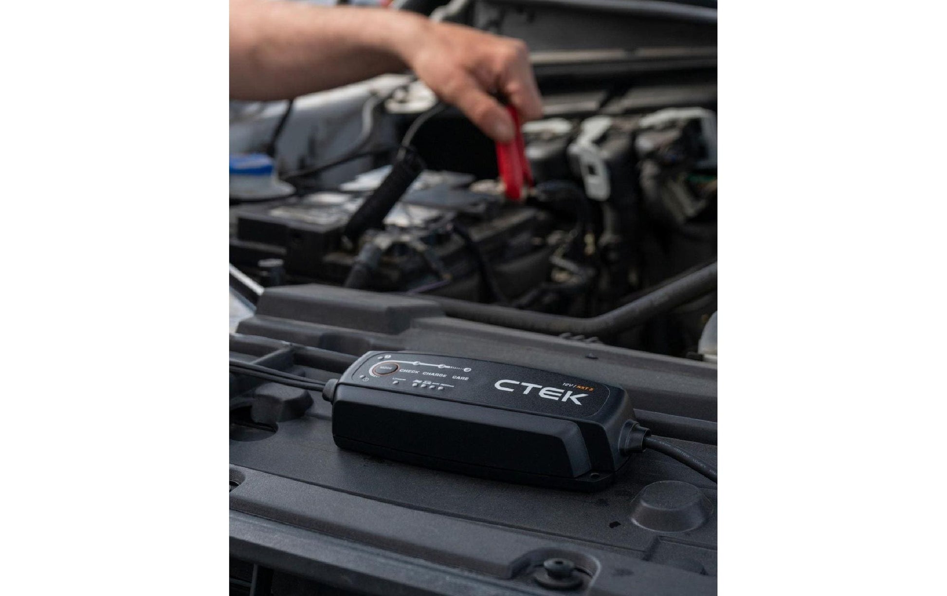 CTEK NXT 5 Ladegerät – 12 V/5 A, 8-stufig, Erhaltungsladung, IP65, für 12 V Batterien (AGM, Blei, LiFePO4)