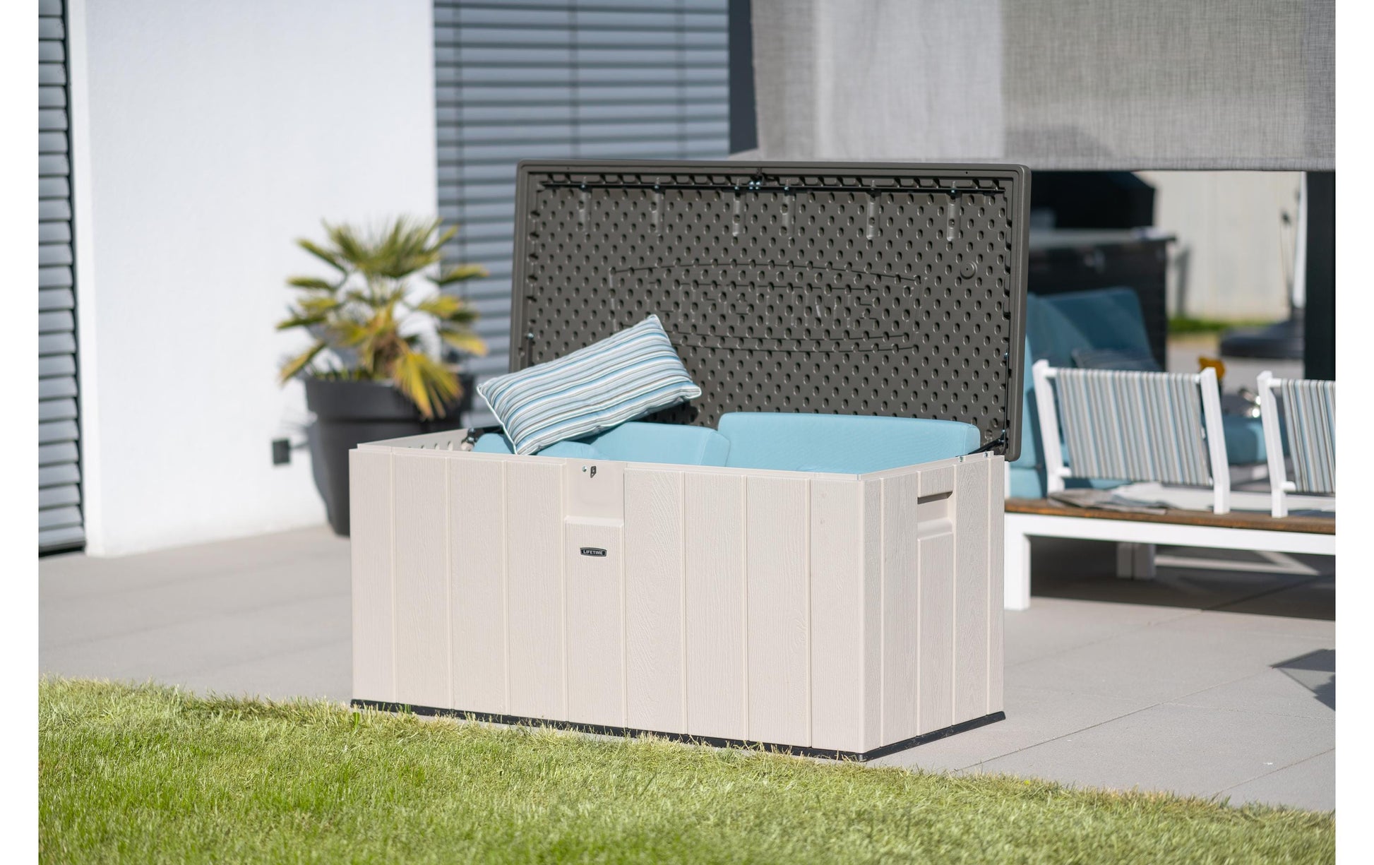 Lifetime Brands Lifetime Kissenbox Aufbewahrungsbox 568 l – Kunststoff – Sand – 1510 × 700 × 720 mm