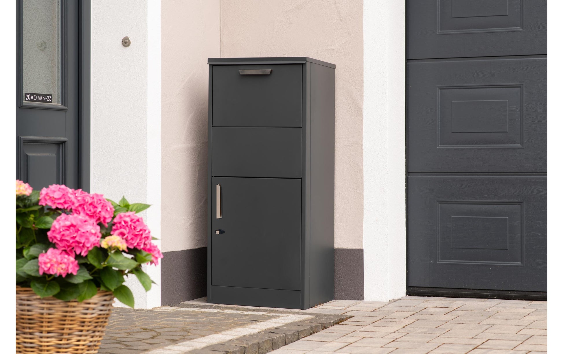 Westmann Pepe – Paketbox, 500 × 390 × 1140 mm, anthrazit, Stahl
