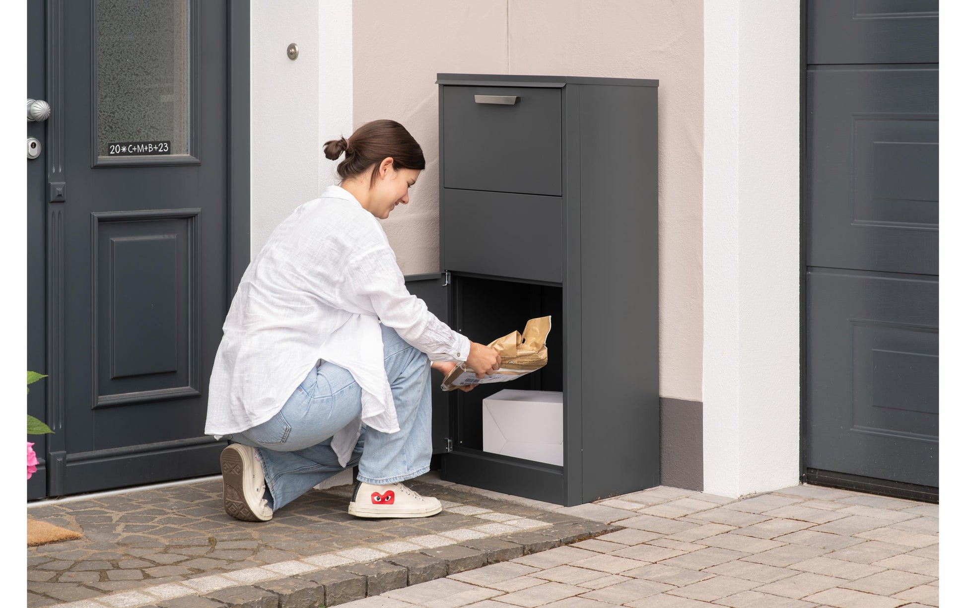 Westmann Pepe – Paketbox, 500 × 390 × 1140 mm, anthrazit, Stahl