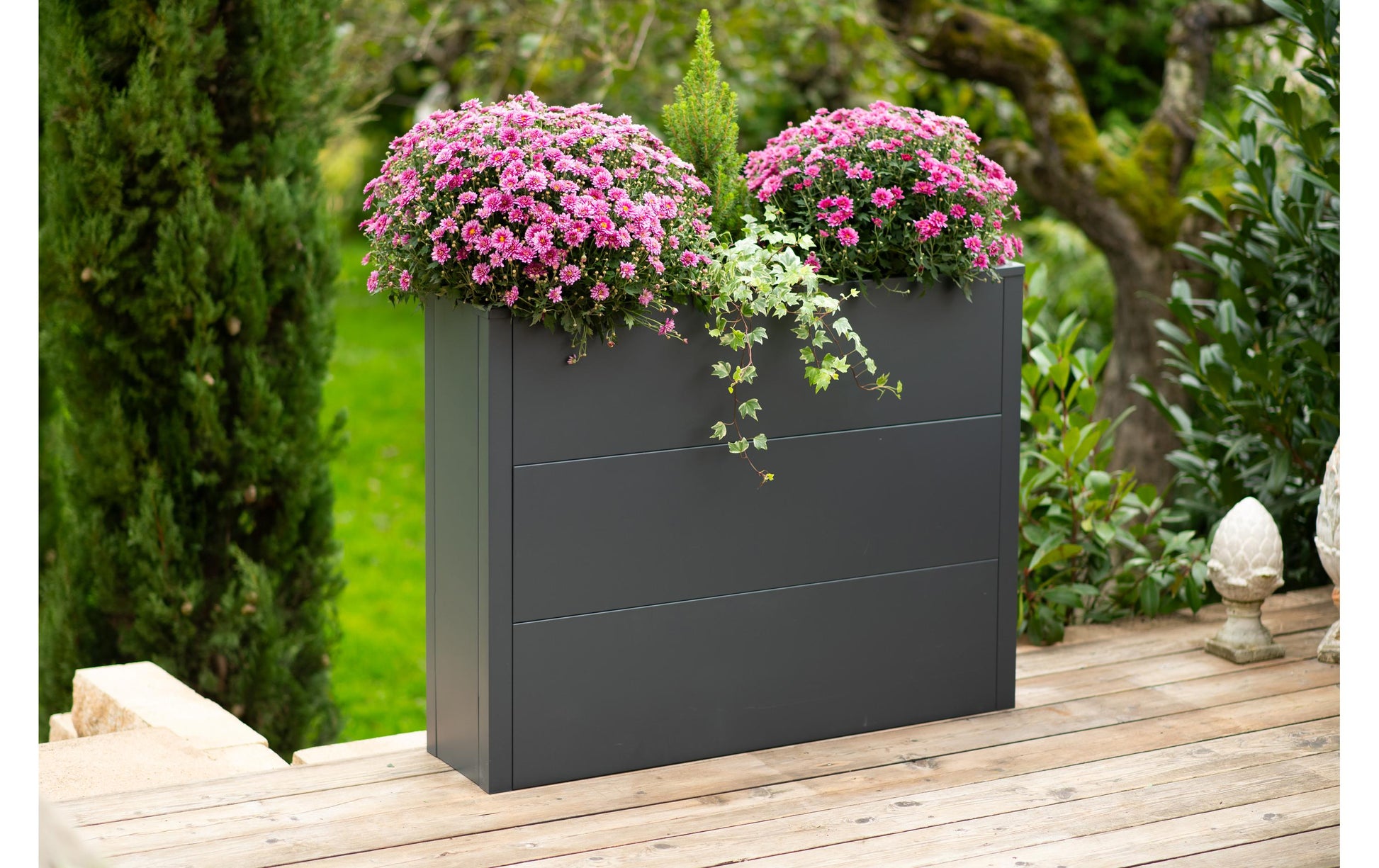 Westmann Talus XL Pflanzkübel – 25 × 77 × 100 cm – Stahl, Grau