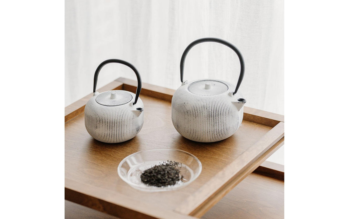 S|p collection SP Collection Teekanne Sencha – 700 ml, H 17,5 cm, Gusseisen, Weiss, für Elektroherde