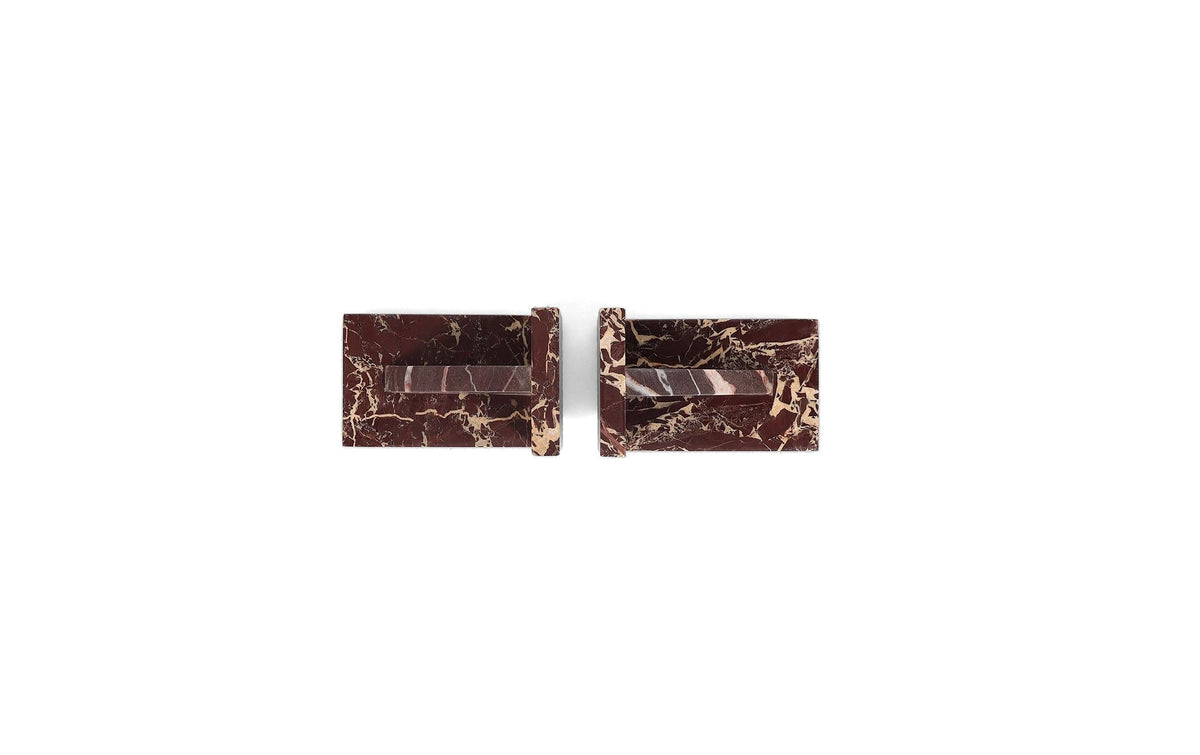 S|p collection SP Collection – Opus Buchstützen – 130 × 130 × 140 mm, Marmor, Rot