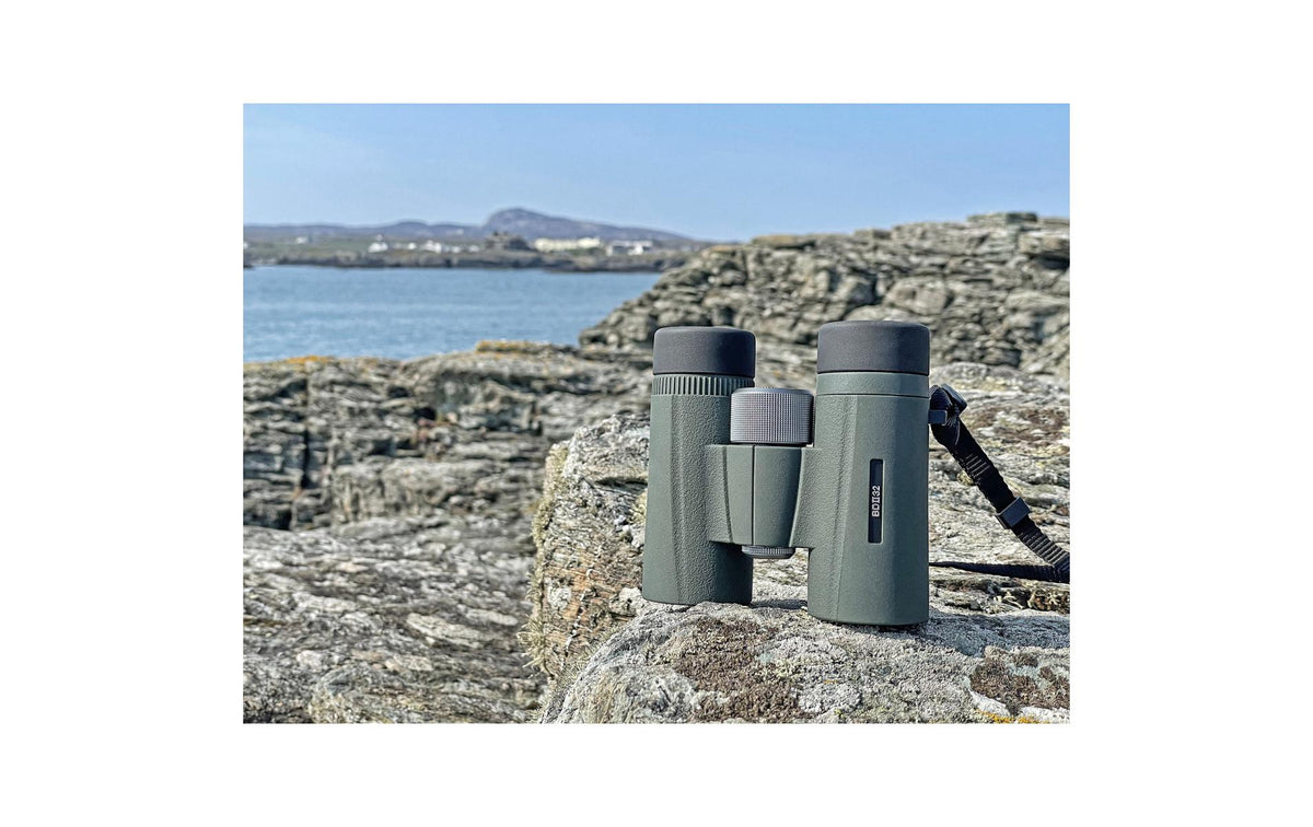 Kowa Kompaktfernglas BD II XD – 10×32 mm, grün-schwarz