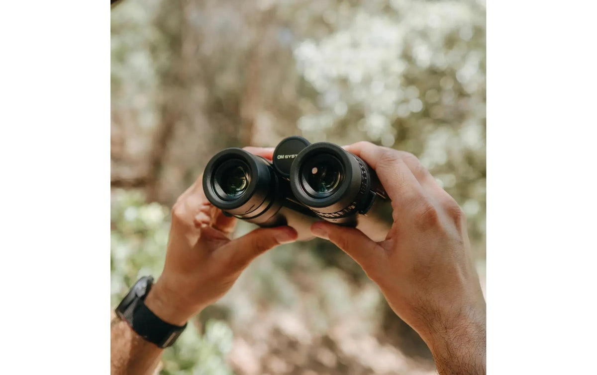 OM System Kompaktfernglas Pro – 8×42 mm, schwarz