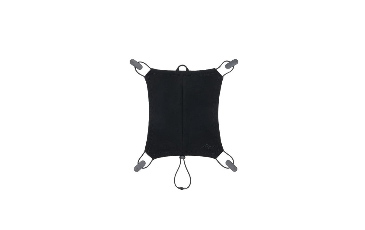 Peak Design Helmhalter – Recyceltes Nylon-Stretch-Mesh, UHMWPE-Fäden, GRS – 21 × 0,2 × 20 cm – Schwarz – 45
