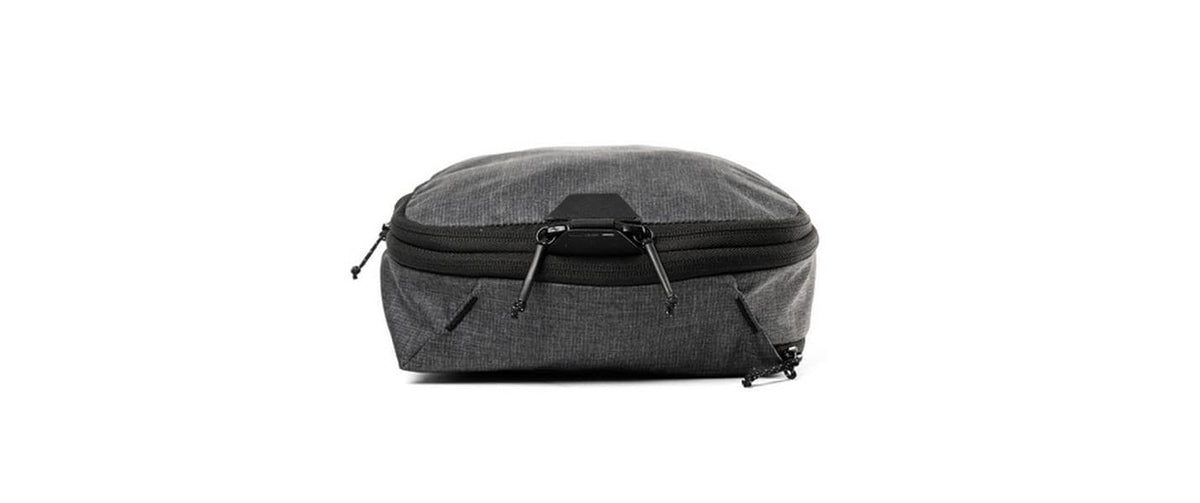 Peak Design Reissverschlusstasche – 4,5 l, 32×17×8 cm – Anthrazit
