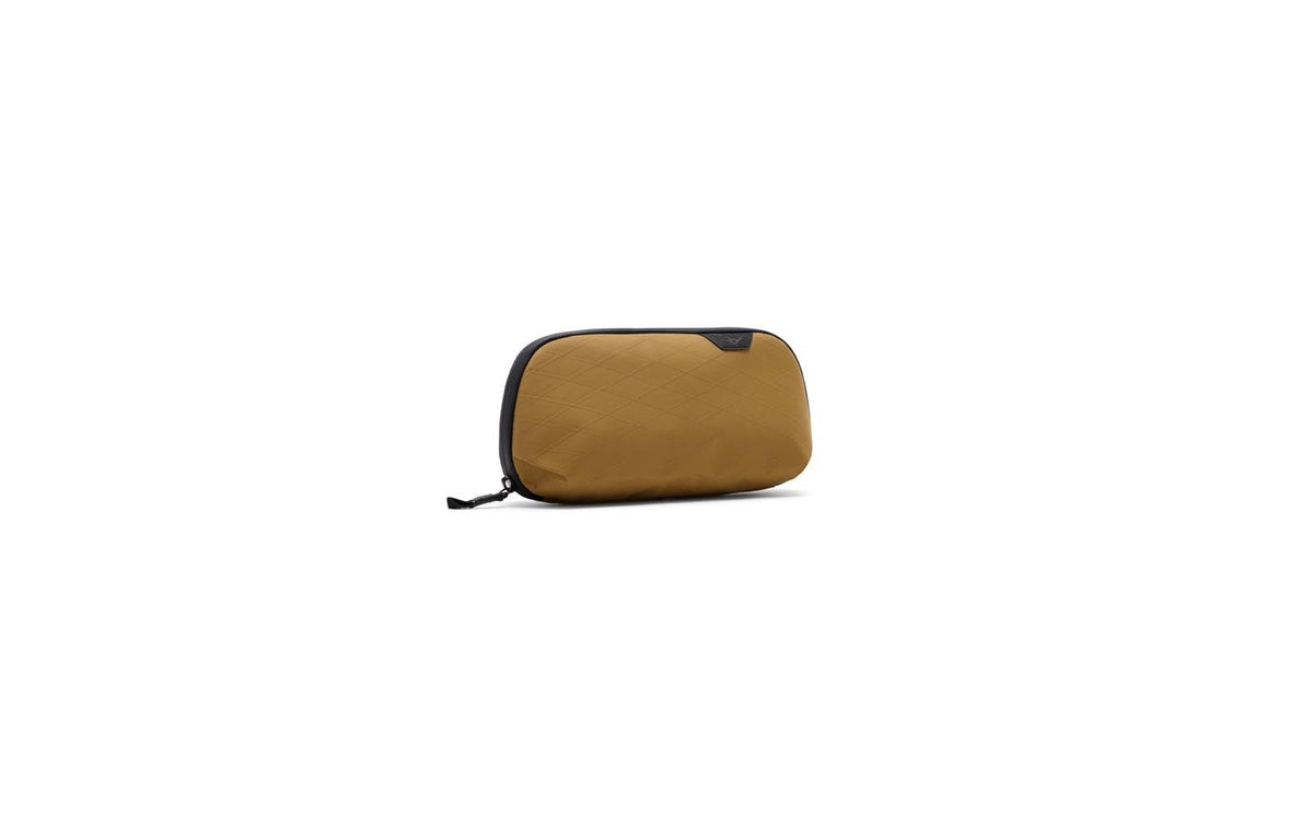 Peak Design Reissverschlusstasche Tech Pouch – 240×115×90 mm – Braun – Nylon/Polyester
