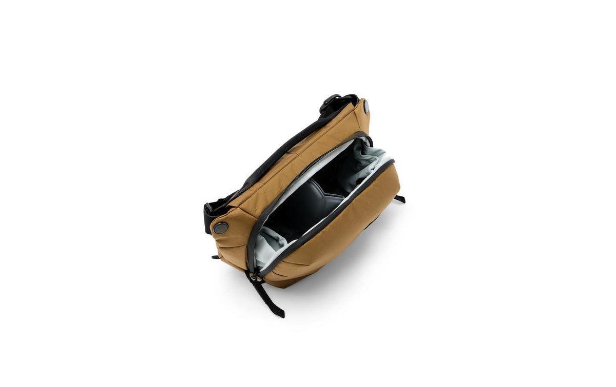 Peak Design Everyday Sling v2 Tragetasche – 3 l, 305 × 190 × 110 mm – Braun