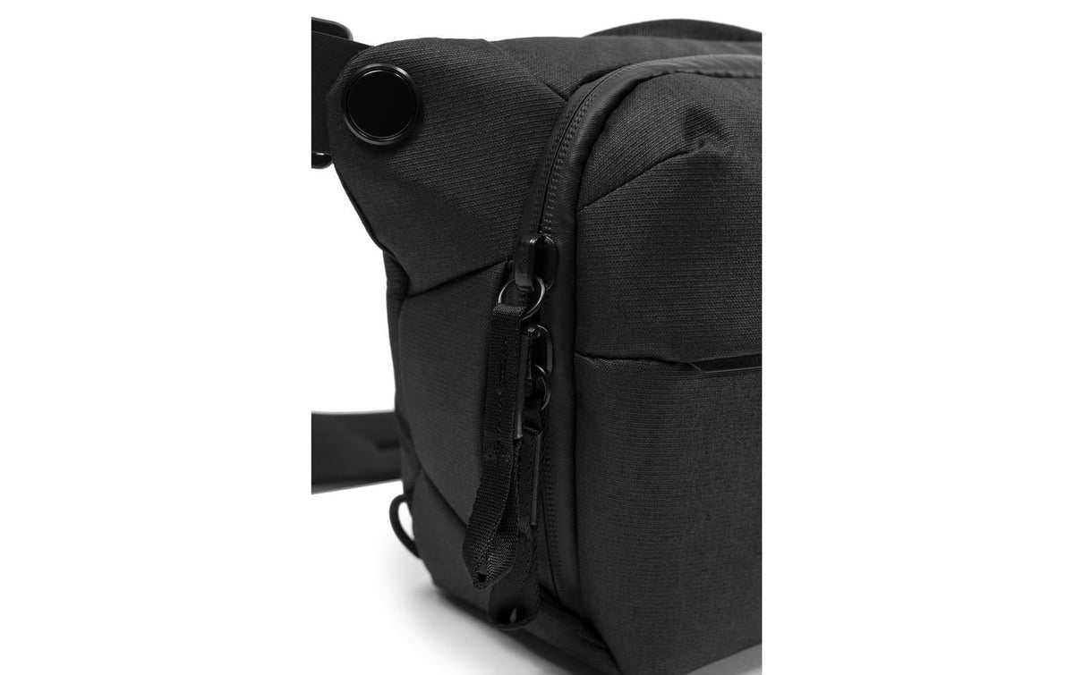 Peak Design Everyday Sling 3L Tragetasche – Aluminium/Nylon – Schwarz