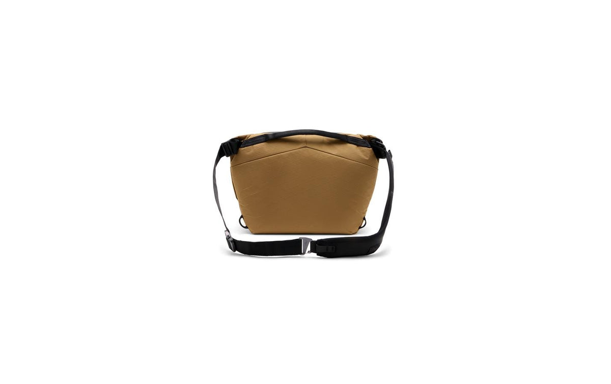 Peak Design Everyday Sling v2 Kameratasche – 6 l, Tablet bis 11" – für DSLR, Drohne, Systemkamera – Braun