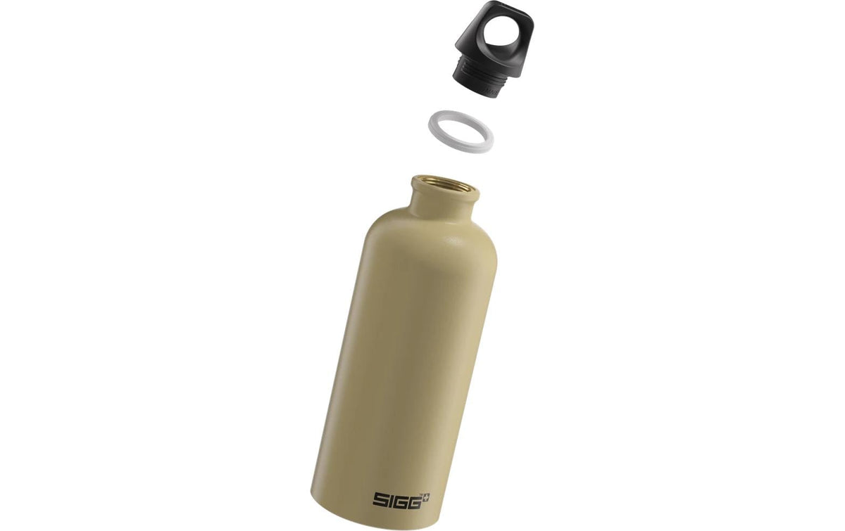 SIGG Traveller Trinkflasche 600 ml – Aluminium, Schraubdeckel, Snake Sand
