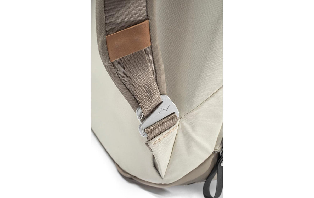 Peak Design Everyday Totepack v2 Kamerarucksack – 20 l, Nylon – für DSLR, spiegellose Kameras, Drohne u. a. – Bone