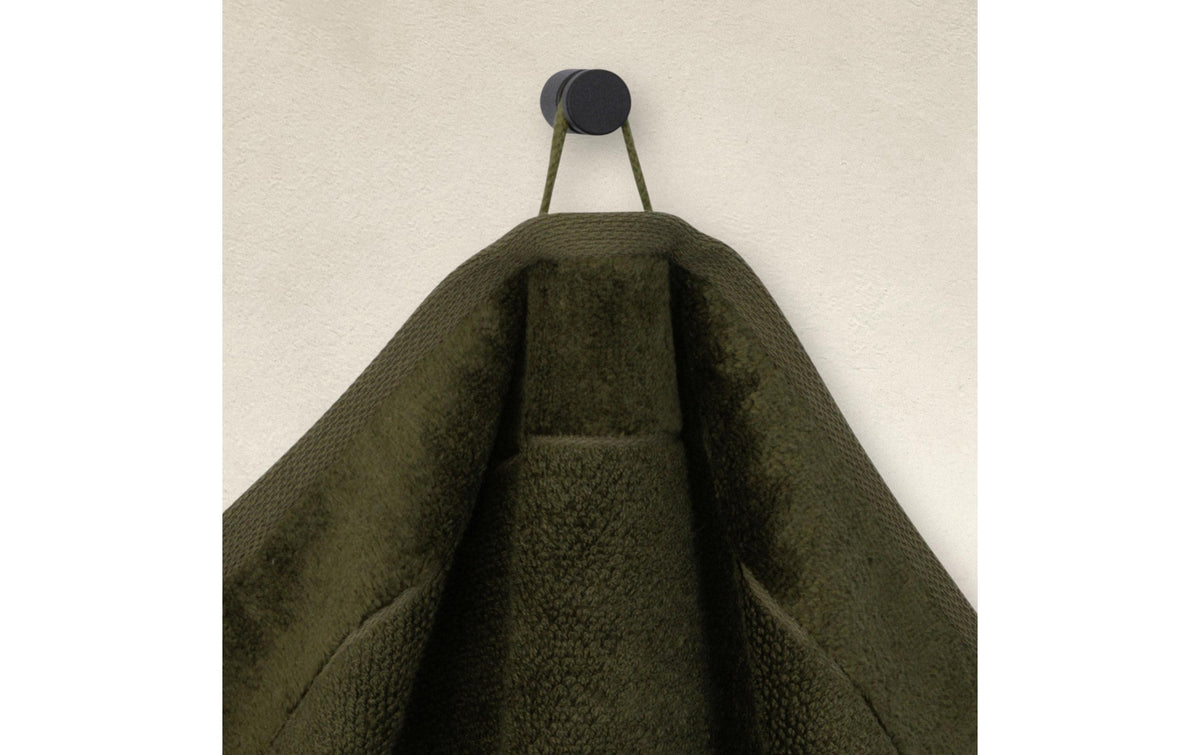 MÖVE Duschtuch Bamboo Luxe – 80 × 150 cm, Olive, Bambus/Baumwolle/Viskose, 630 g/m², OEKO-TEX