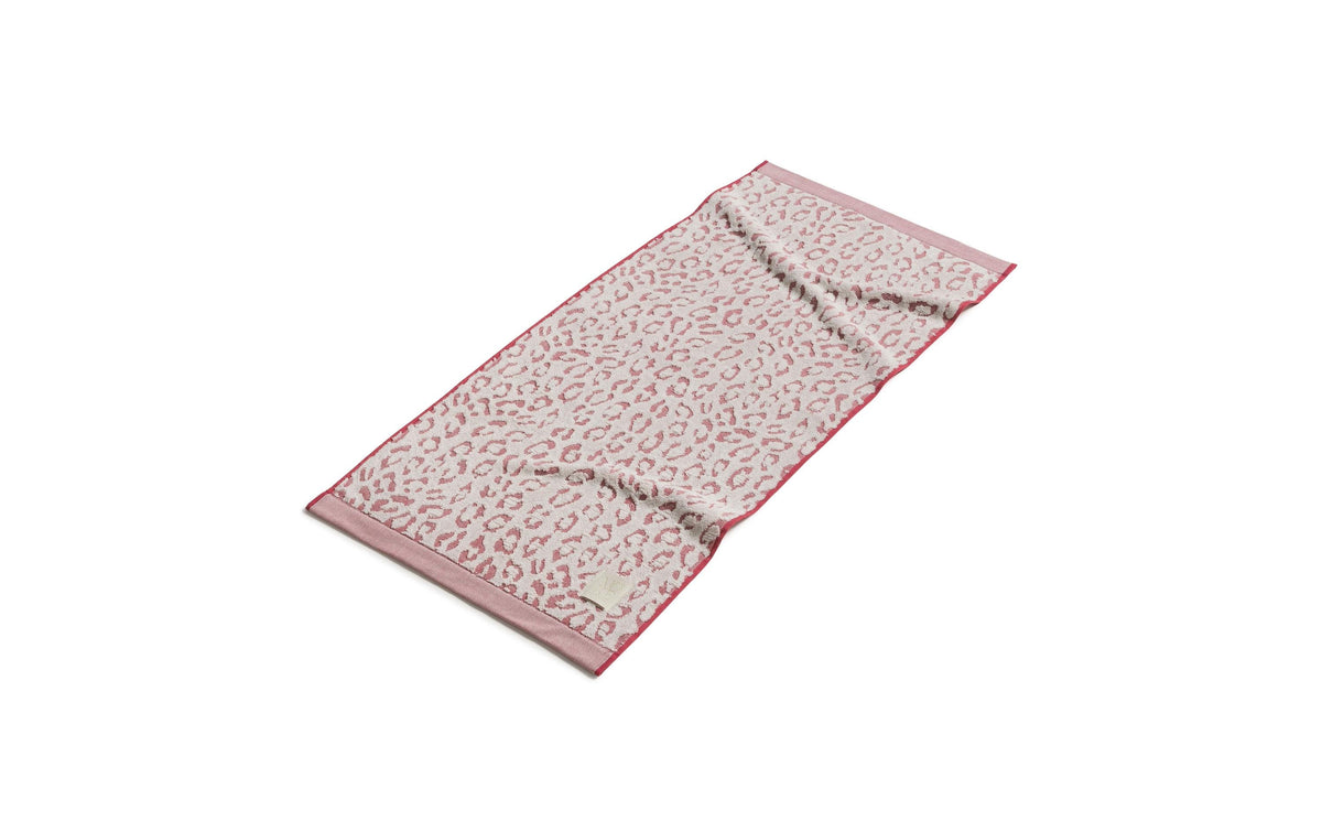 Möve Duschtuch Safari Spirit Leopard – 67 × 140 cm, Natur/Rot, Bambus/Baumwolle/Viskose, 580 g/m², OEKO-TEX