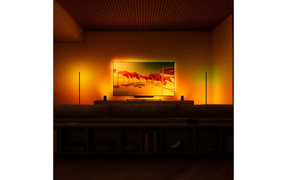 Philips by Signify Philips Hue Play Gradient Lightstrip Pro TV-Hintergrundbeleuchtungs-Set – RGBIC, Zigbee + Bluetooth, 20 W – für 65" Fernseher